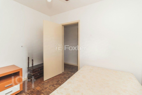 Image 7 - 886509