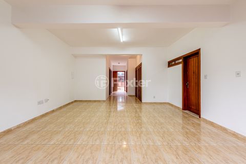 Image 45 - 886604
