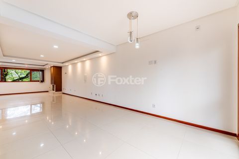 Image 23 - 886604