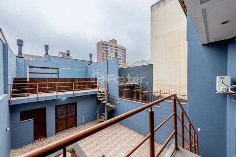 Image 31 - 886604
