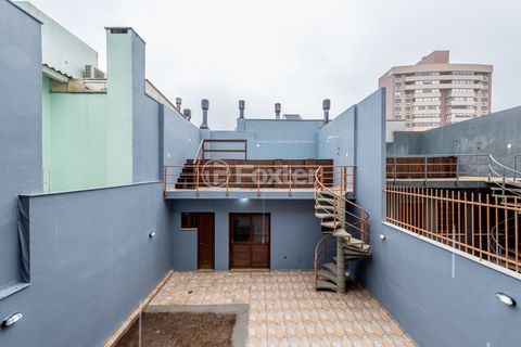 Image 30 - 886604