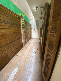 Image 8 - 886608