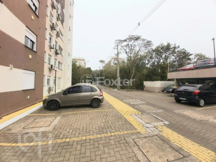 Image 33 - 886652