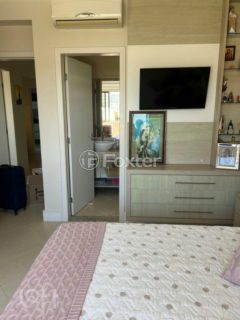 Image 6 - 886666