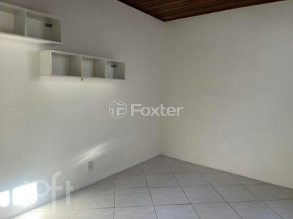 Image 3 - 886674