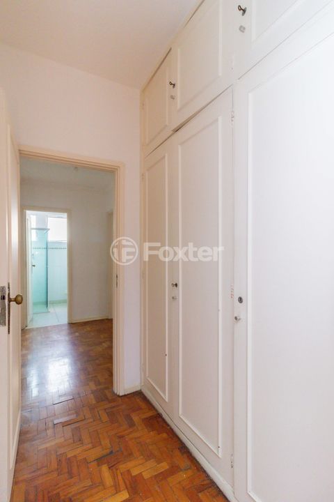 Image 7 - 886675