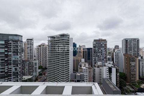 Image 25 - 886676