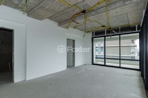 Image 9 - 886676