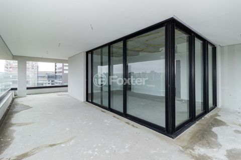 Image 11 - 886676