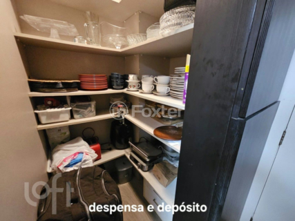 Image 7 - 886745