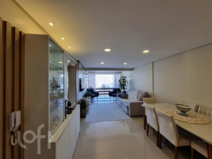 Image 7 - 886748