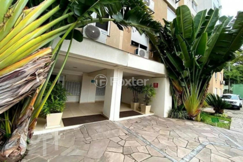 Image 7 - 886810