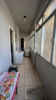 Image 3 - 886850
