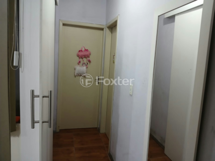 Image 9 - 886959