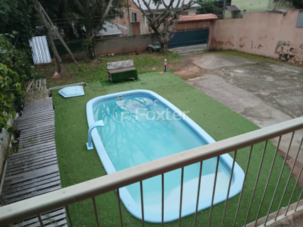 Image 11 - 886959