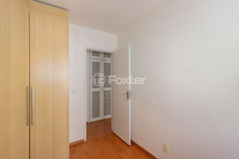 Image 7 - 887142