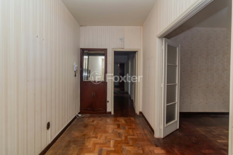 Image 7 - 887232