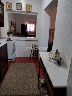 Image 6 - 887276