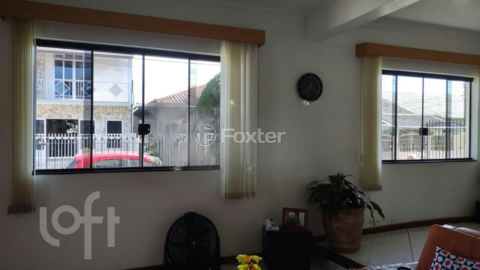 Image 7 - 887380