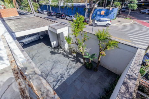 Image 41 - 887436