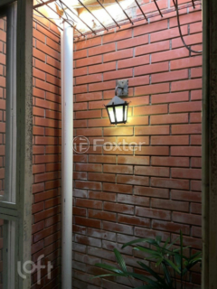 Image 5 - 887494