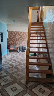 Image 17 - 887501