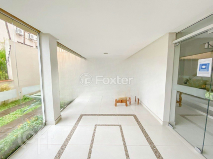 Image 9 - 887520