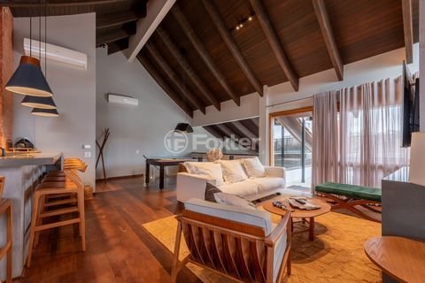 Image 10 - 887548