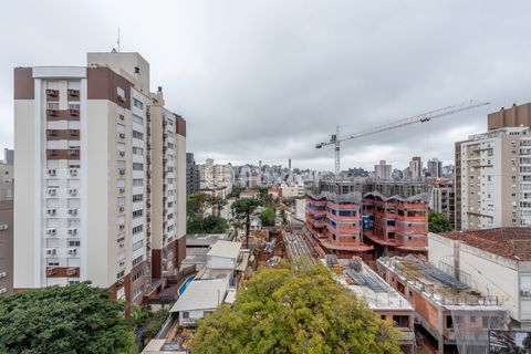 Image 35 - 887548