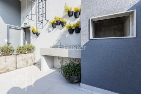Image 40 - 887566