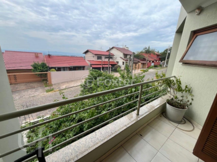 Image 11 - 887569