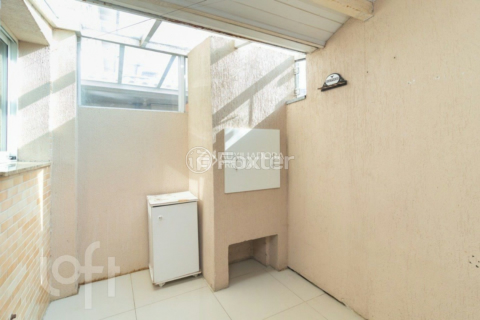 Image 7 - 887596