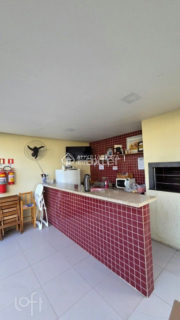 Image 17 - 887621