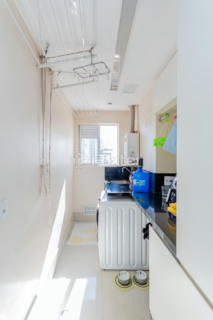 Image 33 - 887671