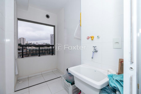 Image 22 - 887672