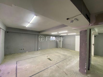Image 4 - 887714