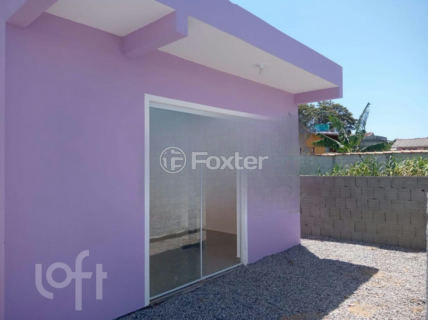 Image 6 - 887715