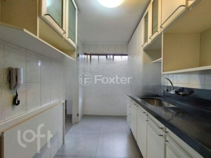 Image 9 - 887737
