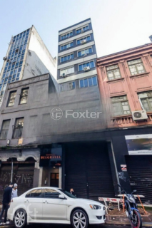 Image 10 - 887739