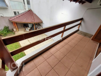 Image 17 - 887762