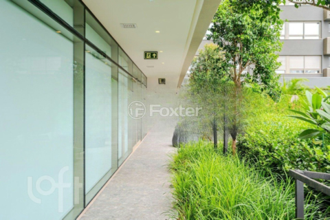 Image 33 - 887778
