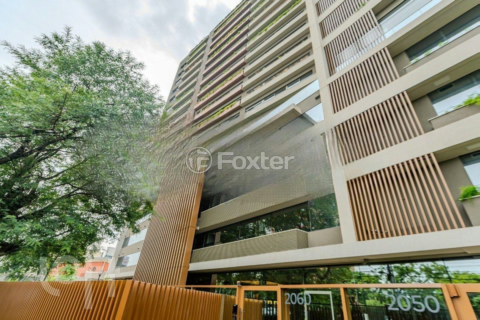 Image 36 - 887778