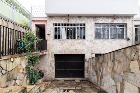 Image 29 - 887787