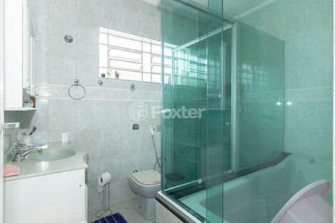 Image 19 - 887787