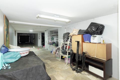 Image 27 - 887787
