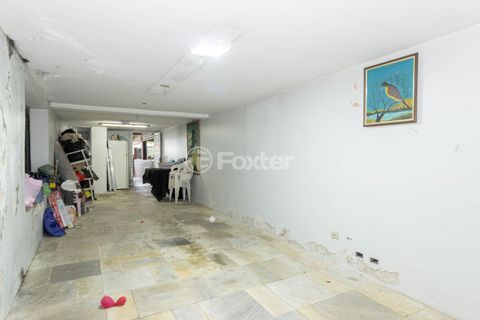 Image 25 - 887787