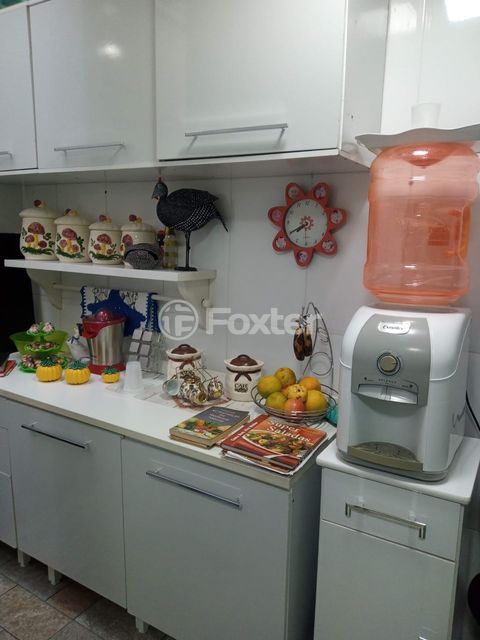 Image 5 - 887844