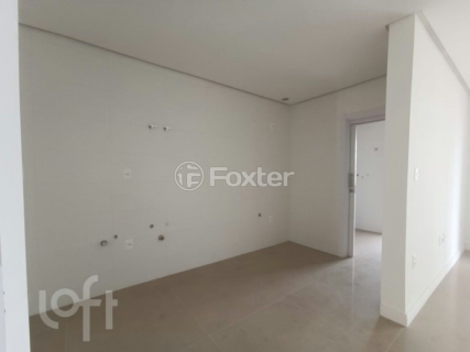 Image 7 - 887850