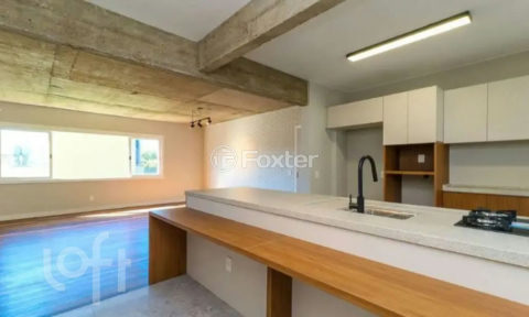 Image 20 - 887852