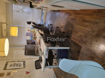 Image 3 - 887865